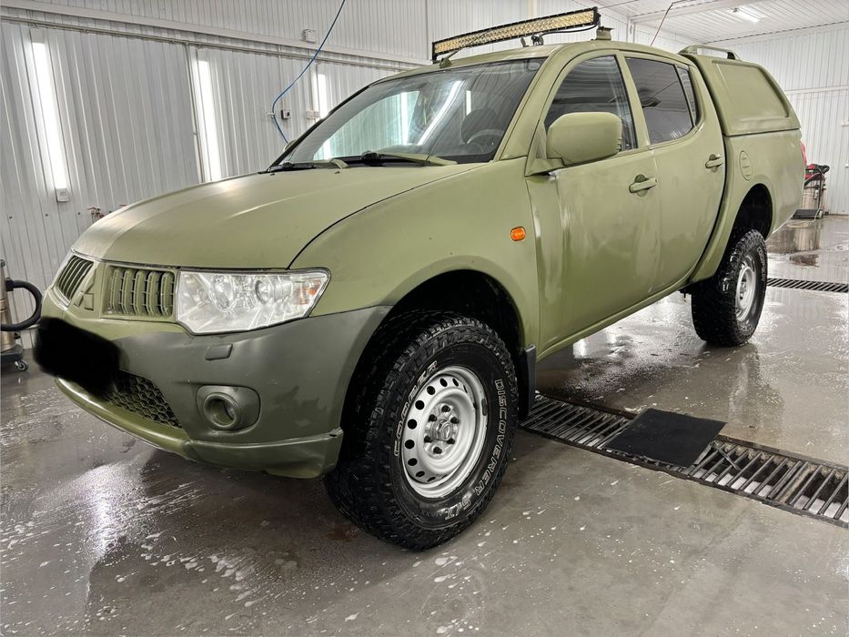 Mitsubishi l200 2011 ideal