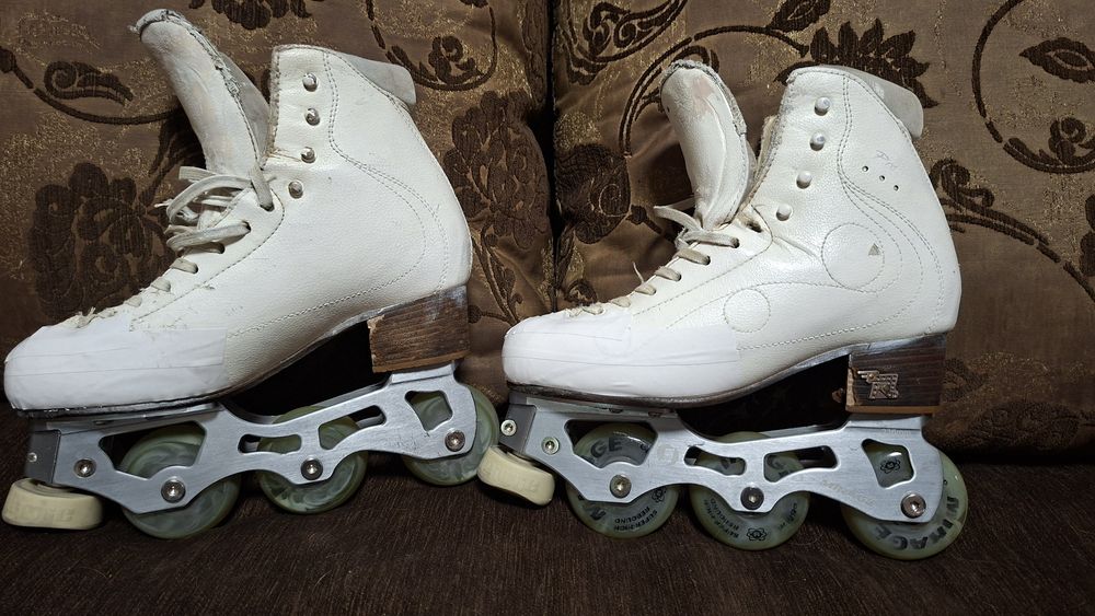 Ролики для фігурного катання