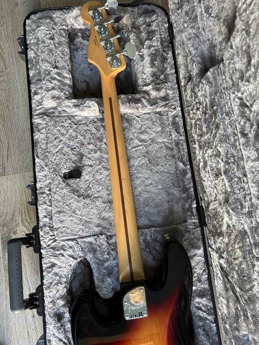 Fender Deluxe Active Jazz Bass gitara basowa