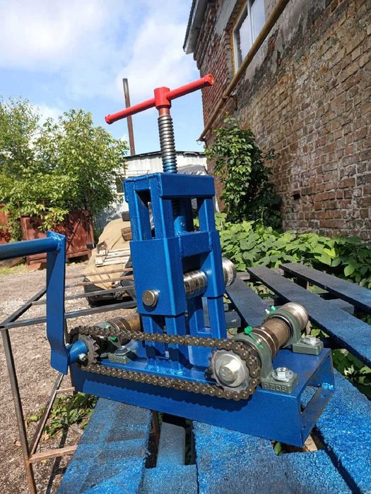 Профилегиб 80×80×2мм трубогиб с выносными валами под круглую трубу