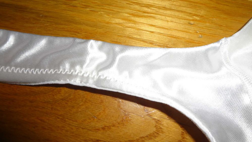 Biustonosz Triumph Brillant Control N 90E bez fiszbin