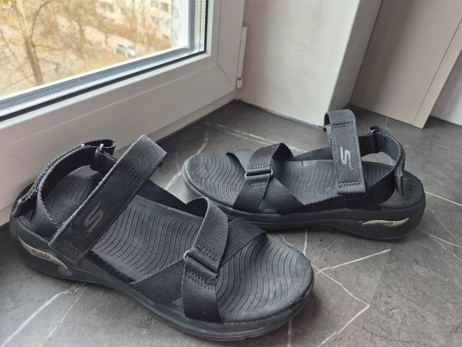 Skechers босоніжки сандалі
