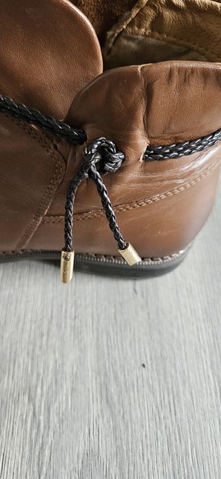 Brązowe botki Lasocki r 39