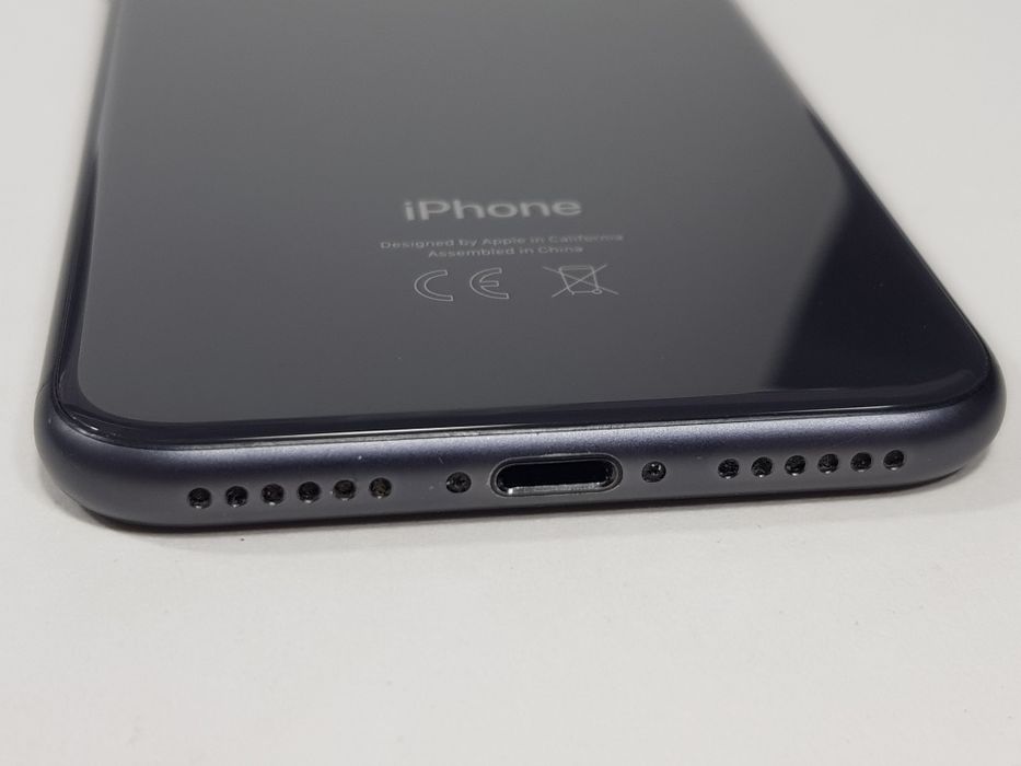 Apple iPhone 8 (64Gb/79%)