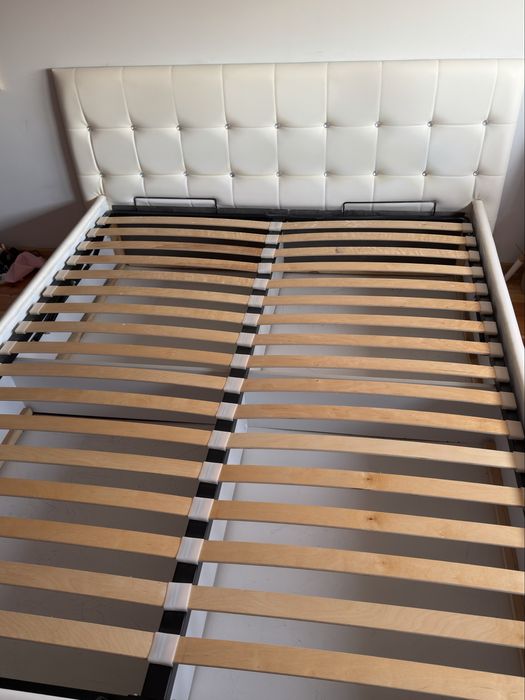 Łóżko tapicerowna 180x200 cm