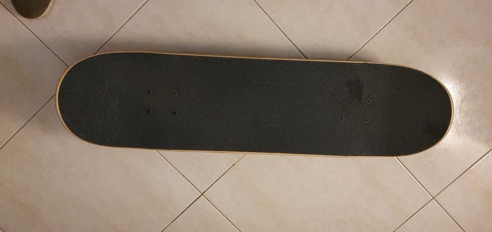 Vendo Skate usado com pouca utilização.