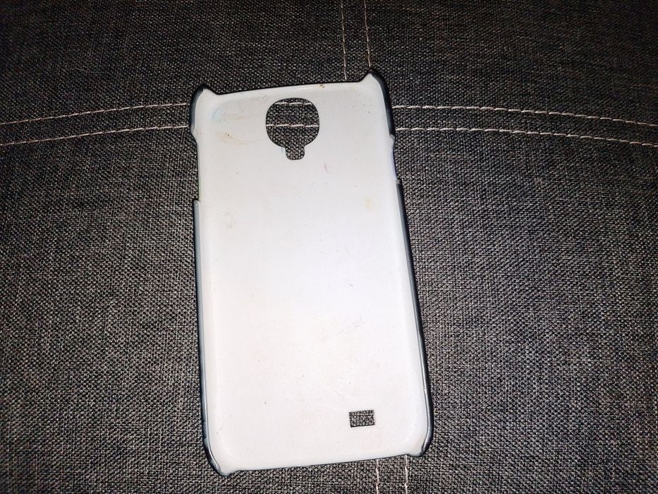 Чохол з вовком та з котом космонавтом. На Samsung (в опису точна мод.)