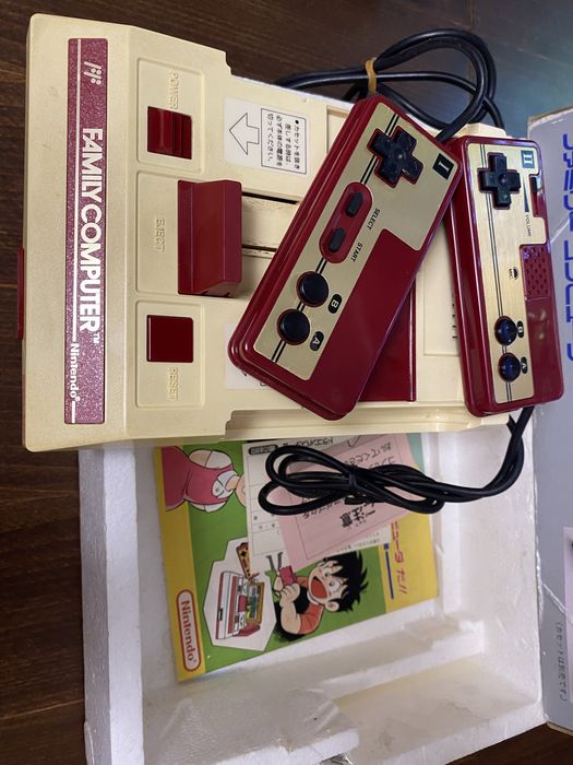 Приставка Nintendo famicom 8bit original гарний стан