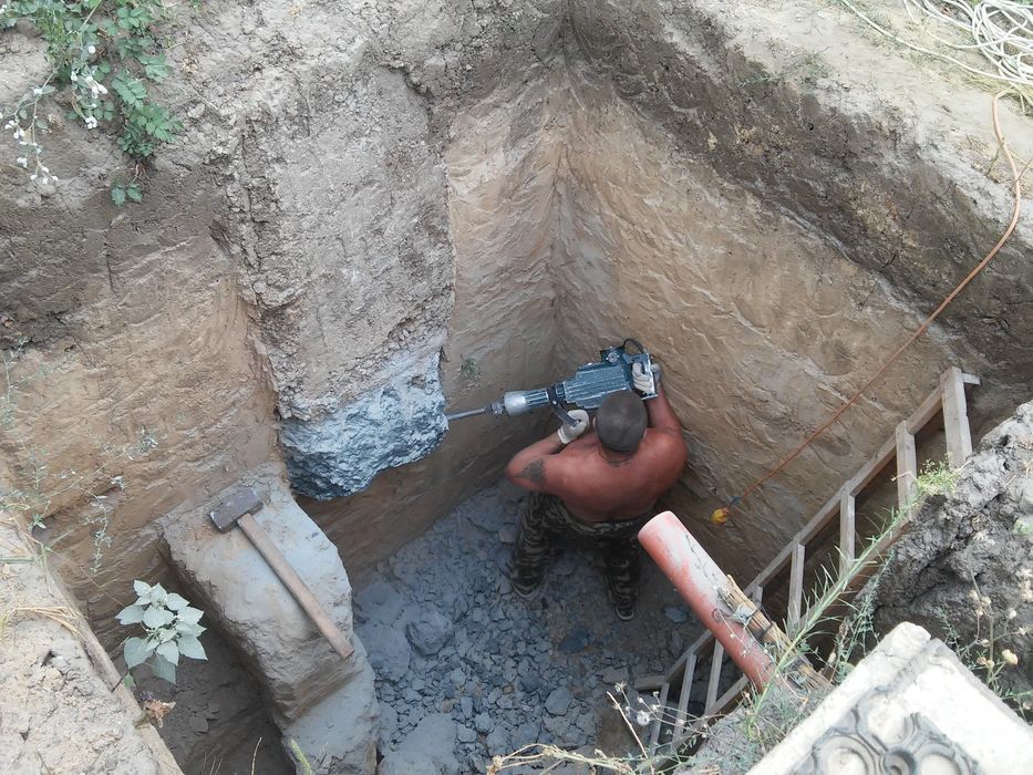 Бетонные монолитные.Демонтажные работы.Стяжка плола.