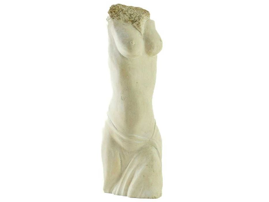 Nossa Senhora do O em granito
