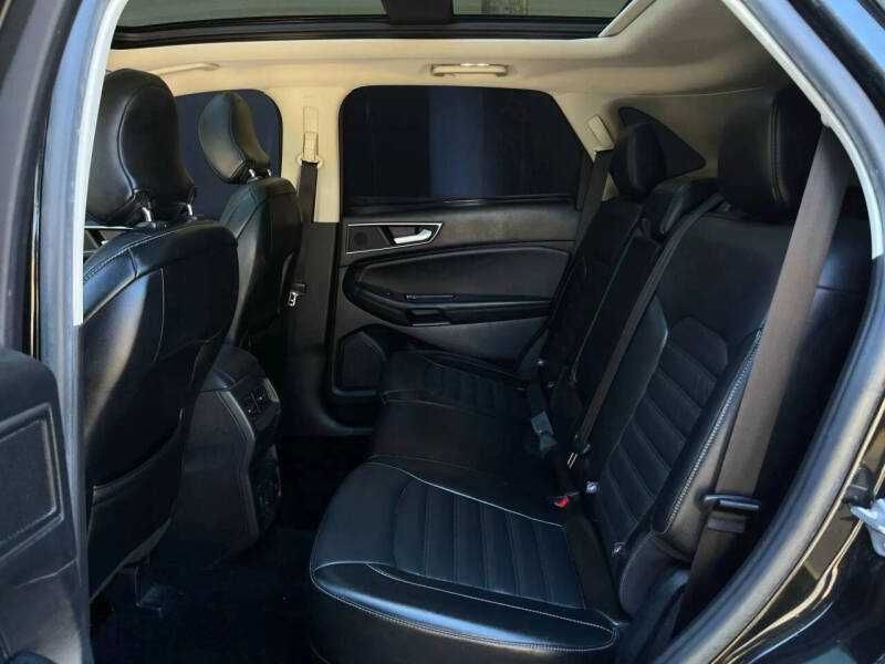 2017 Ford Edge Titanium