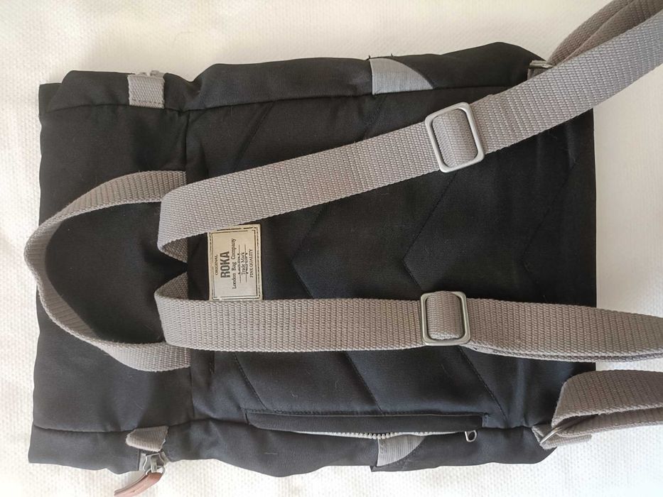 Mochila Roka London cinzento escuro impermeável
