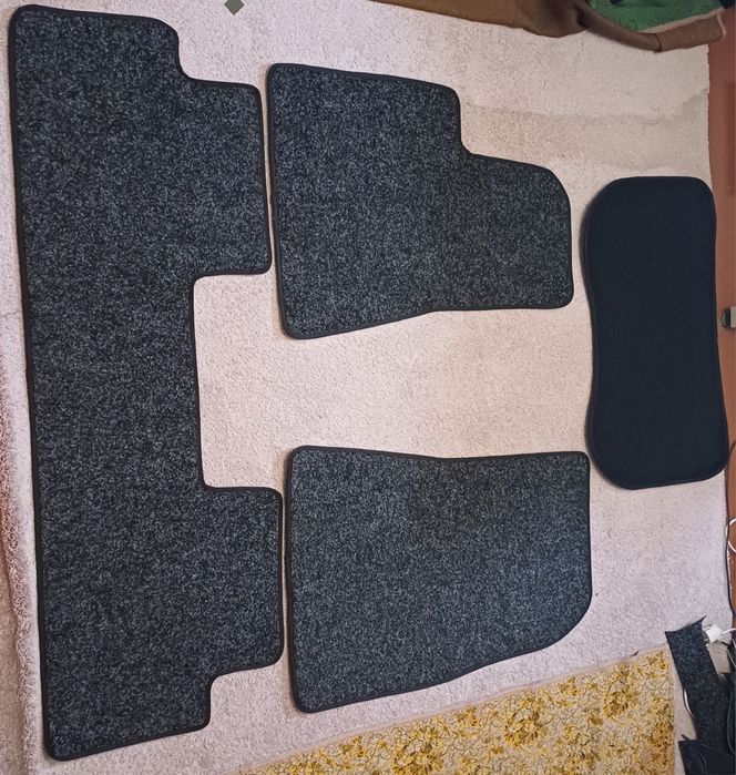 Продам коврики Тесла МХ, МС,М3