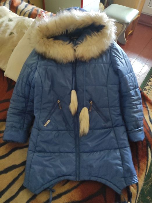 Продам демісезонну куртку