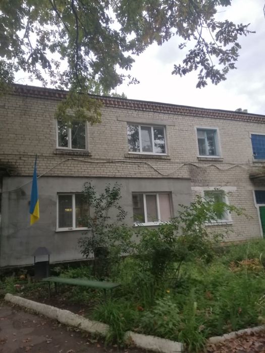 Продам 3 кімнатну квартиру с.Іванчі Володимирецький р