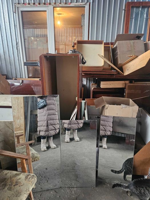 Зеркала нові іще радянські