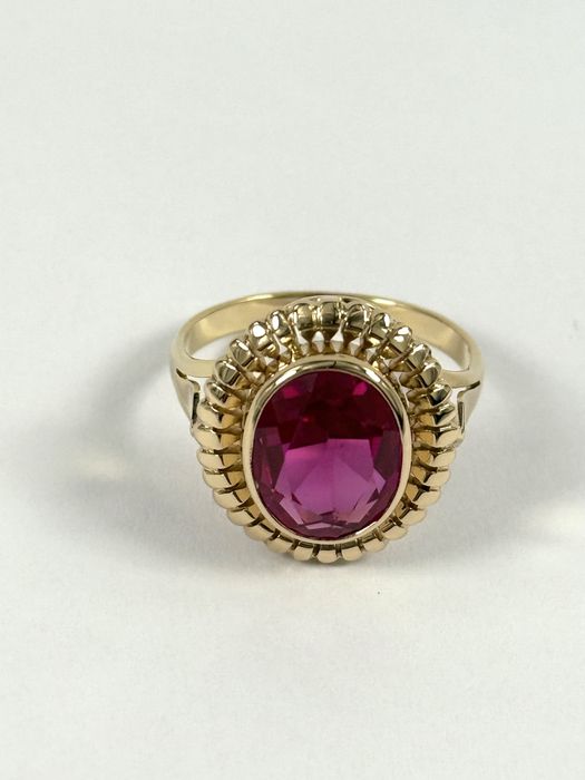 Złoty pierścionek rozmiar 18