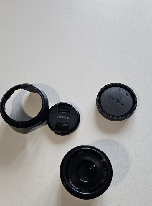 Об'єктив Sony SEL35f18 35mm f/1,8 OSS
