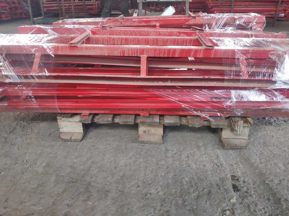 Штанга (крыло) крило опрыскивателя оприскувача