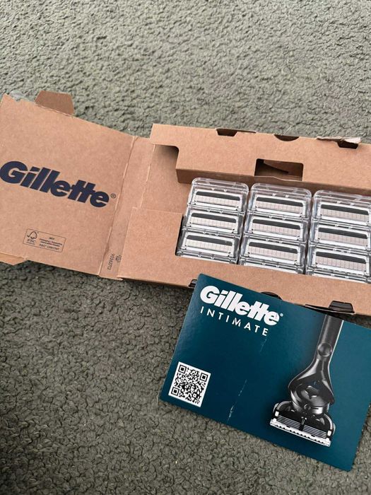 Gillette Intimate maszynka + wkłady ostrza wymienn 12szt 10046(5)