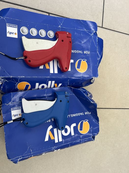 Urzadzenie do przypinania metek i przywieszki2 urz+2 kartony