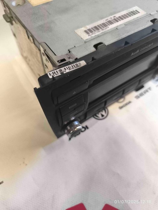Rádio / Auto Rádio AUDI A4 B7 2.0 TDI (103 kW / 140 cv) [11.2004 - 06.2008] 8E0035186AK (OEM) | 7646136380 (OEM)