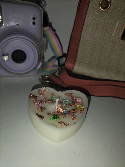 Vela Heart ideal para oferecer
Delicada, romântica e feita à mão com m