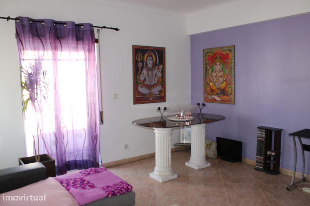 Apartamento T2 Duplex com Varanda em Alcochete