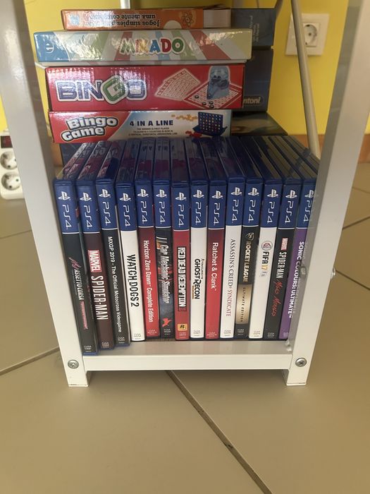 PS4.
