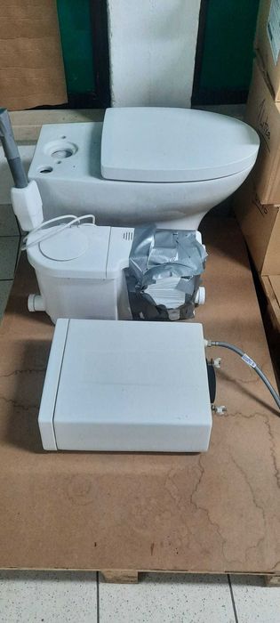 Sanita Compacta BTW com tanque e tampo Softclose