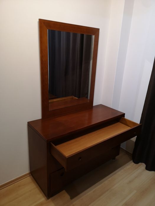 Cómoda Cerejeira