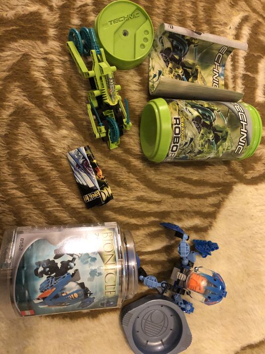 Lego brinquedo com caixa 2 brinquedos