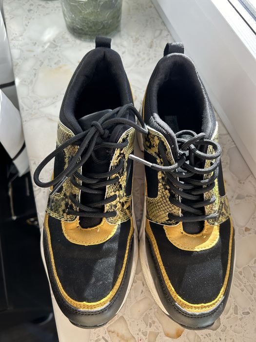 Buty sneakersy r.38