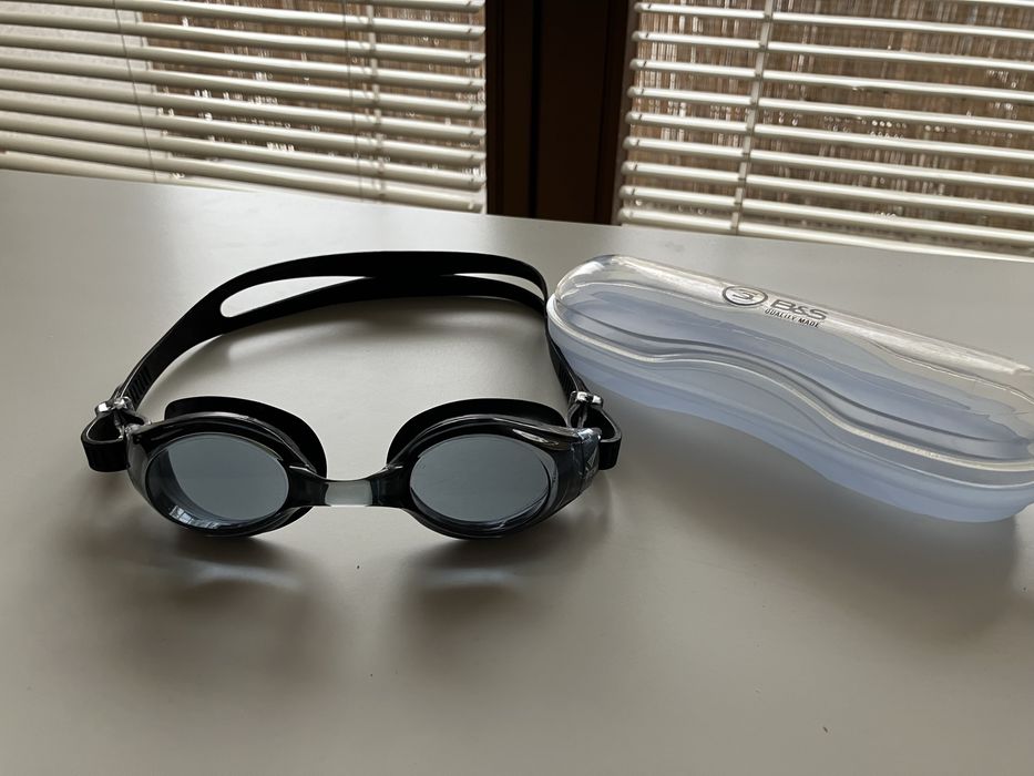 Okulary pływackie korekcyjne dla dorosłych. Korekcja +2.0 i +2.5