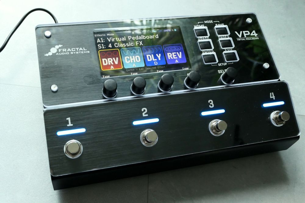 Fractal Audio AX8 、EV1セット中古 Fractal Audio AX8 、EV1セット中古 Fractal Audio Systems AX8