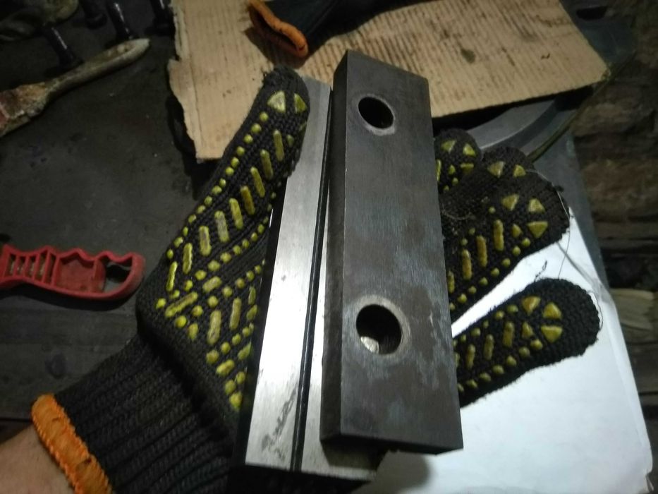 Планки губки прижимные поджимные тисков бзсп станочные запчасти винт