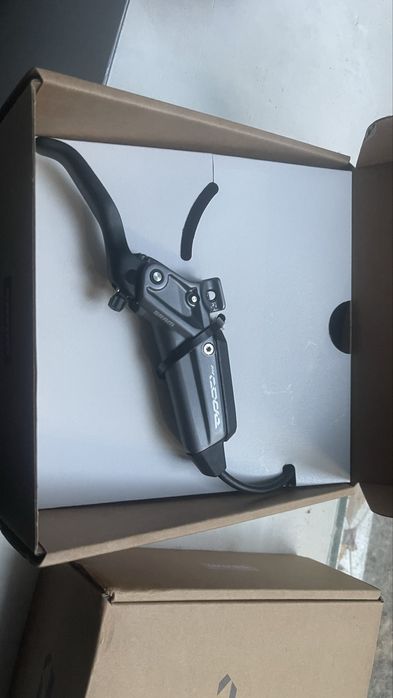 Travões Sram code bronze stealth novos