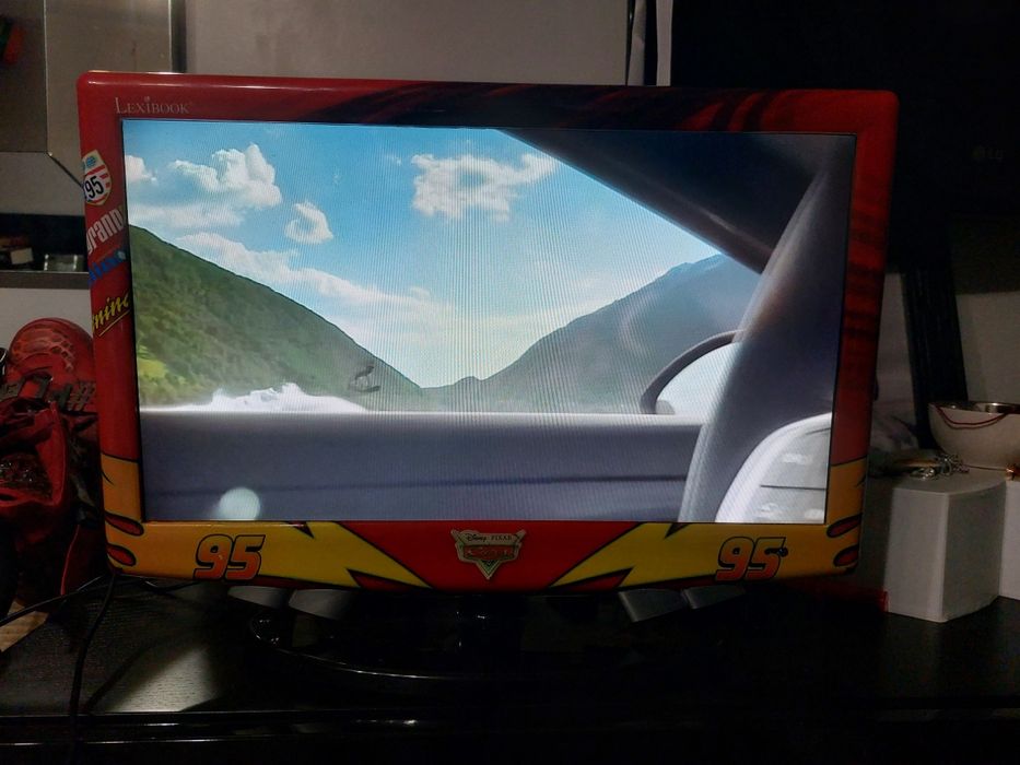 Televisao LCD disney cars