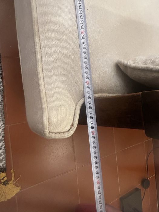 Sofá de madeira antigo