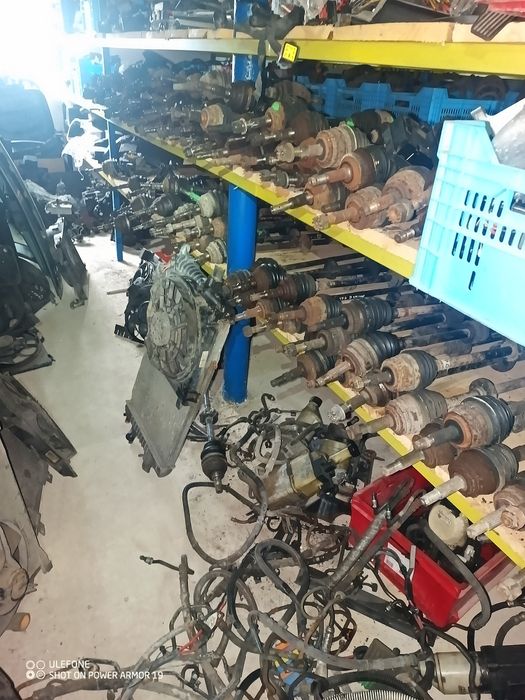 Опель Зафіра піввісь поворотний кулак шрус Астра Ж полуось.