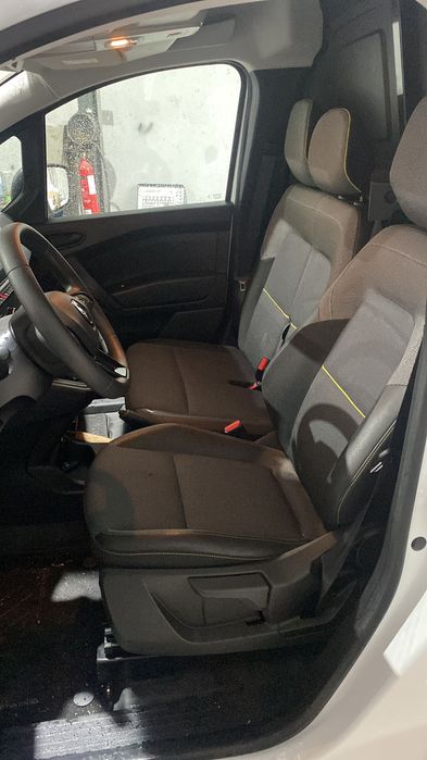 Renault Kangoo como nova