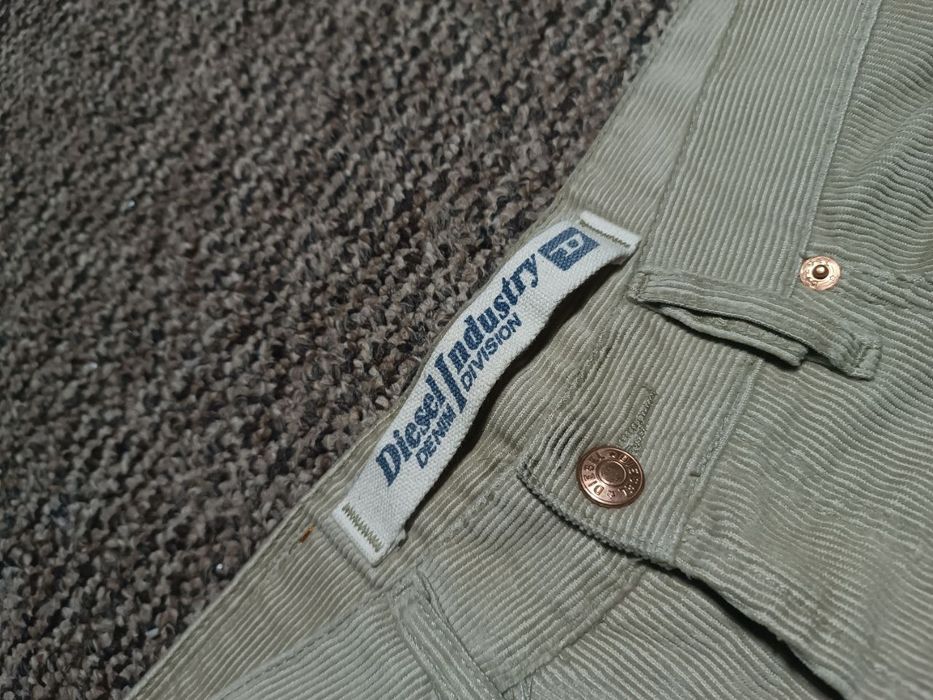 Продам брюки diesel