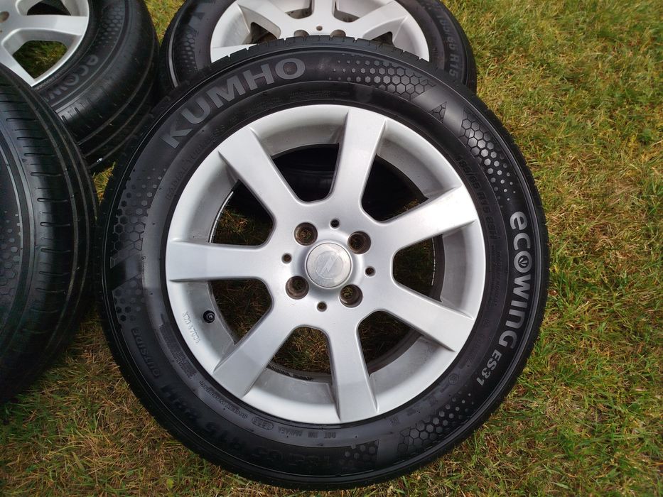 Felgi 15 z oponami letnimi  opel