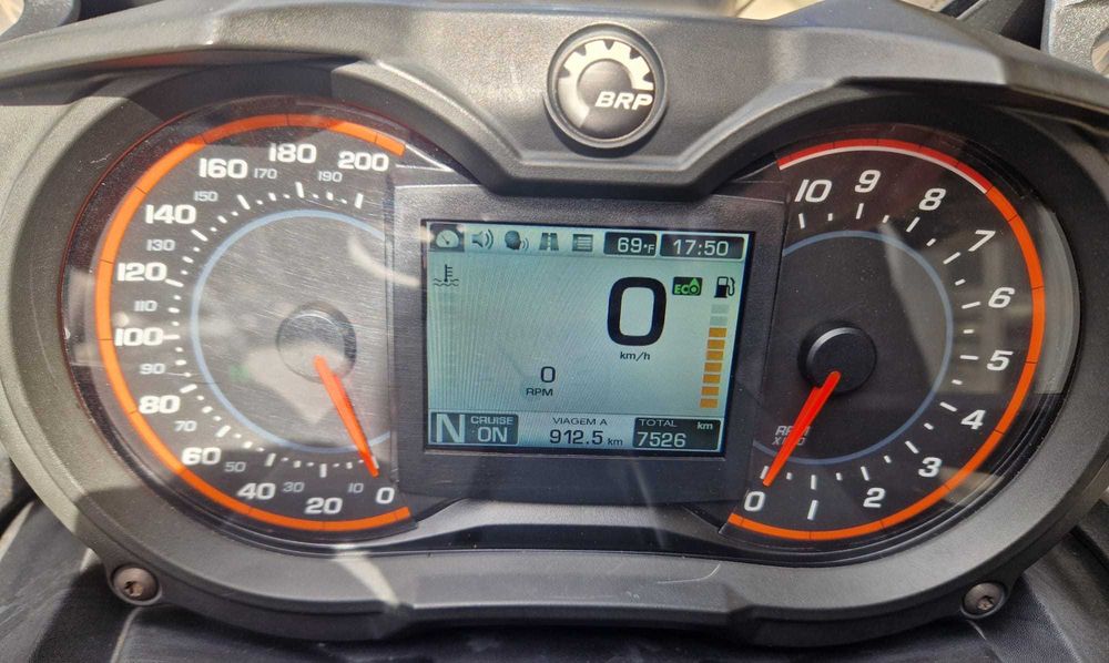 Can-am Spyder F3 s com extras