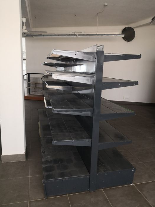 ***prateleiras loja***