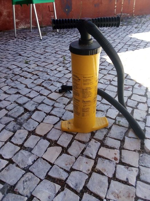 Bomba de ar para insufláveis