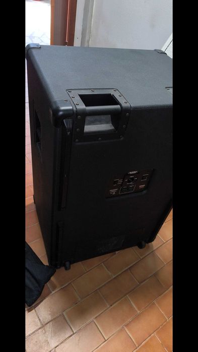 Coluna de baixo Mesa Boogie 6x10