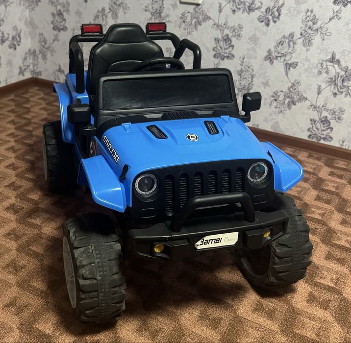 Дитячий електромобіль Bambi M 4282EBLR-4