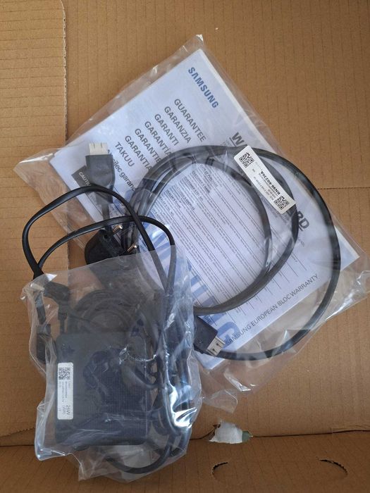 Monitor SAMSUNG 24'' - Full HD - USADO 1 ano, valor worten 155,99€