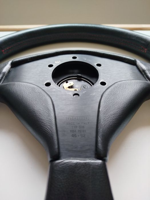 Volante Momo Lancer Evolution